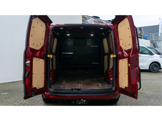 Ford Transit Custom 300 2.0 TDCI L1H1 Limited | Winterpakket | Cruise Controle | Airco | Parkeersensoren | Lichtmetal... ActivLease financial lease