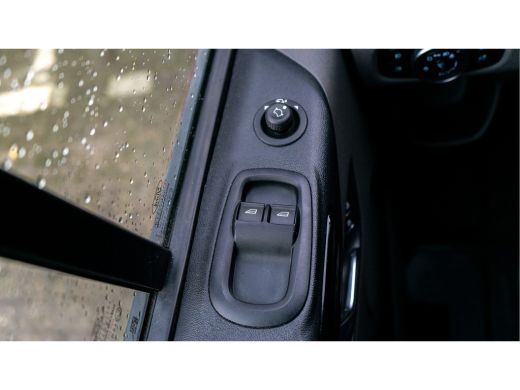 Ford Transit Custom 300 2.0 TDCI L1H1 Limited | Winterpakket | Cruise Controle | Airco | Parkeersensoren | Lichtmetal... ActivLease financial lease