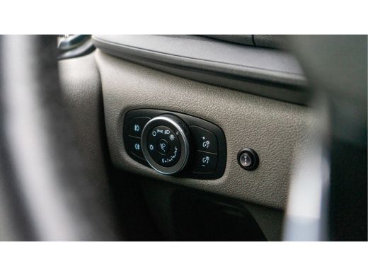 Ford Transit Custom 300 2.0 TDCI L1H1 Limited | Winterpakket | Cruise Controle | Airco | Parkeersensoren | Lichtmetal... ActivLease financial lease