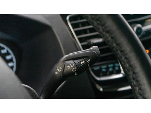 Ford Transit Custom 300 2.0 TDCI L1H1 Limited | Winterpakket | Cruise Controle | Airco | Parkeersensoren | Lichtmetal... ActivLease financial lease