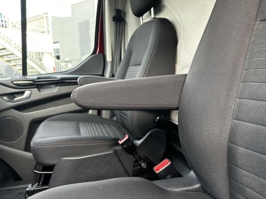 Ford Transit Custom 300 2.0 TDCI L1H1 Limited | Winterpakket | Cruise Controle | Airco | Parkeersensoren | Lichtmetal... ActivLease financial lease