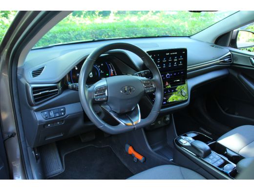 Hyundai IONIQ Comfort EV 38 kWh |1E EIGENAAR | TREKHAAK | ADAPTIVE CRUISE | CAMERA | CARPLAY | CLIMATE CONTROL ActivLease financial lease