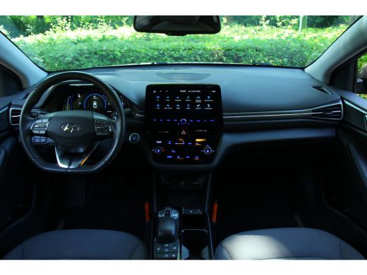 Hyundai IONIQ Comfort EV 38 kWh |1E EIGENAAR | TREKHAAK | ADAPTIVE CRUISE | CAMERA | CARPLAY | CLIMATE CONTROL ActivLease financial lease