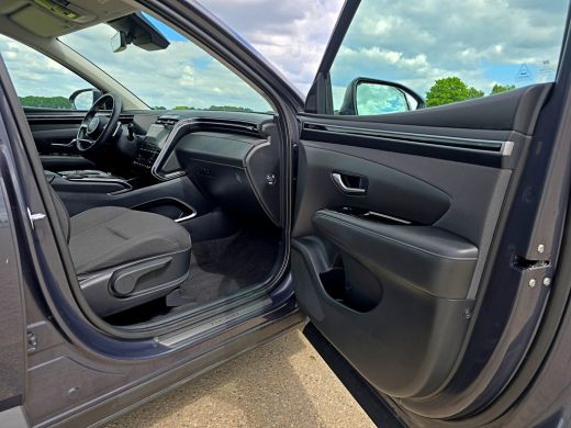 Hyundai Tucson Hybrid 1.6 T-GDI HEV Comfort Smart - 180 Pk - Euro 6 - ParkeerCamera - StoelVerwarming ActivLease financial lease