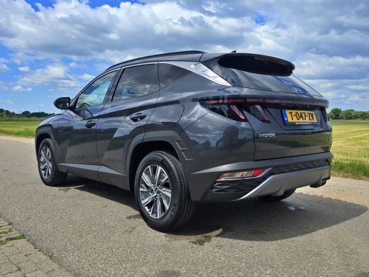 Hyundai Tucson Hybrid 1.6 T-GDI HEV Comfort Smart - 180 Pk - Euro 6 - ParkeerCamera - StoelVerwarming ActivLease financial lease