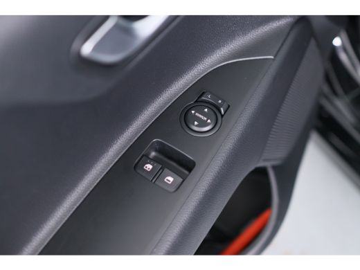Kia Rio 1.0 T-GDi MHEV DynamicLine | Navigatie | Climate Control | Parkeersensoren | Camera | Cruise Cont... ActivLease financial lease