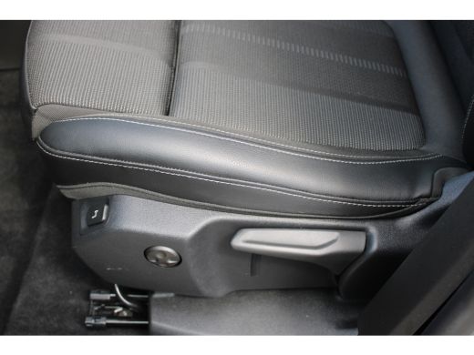 Opel Grandland 1.6 Turbo Hybrid Level 4 / 360 Camera / Navigatie / Parkeersensoren / Dodehoek detectie / Stuurwi... ActivLease financial lease