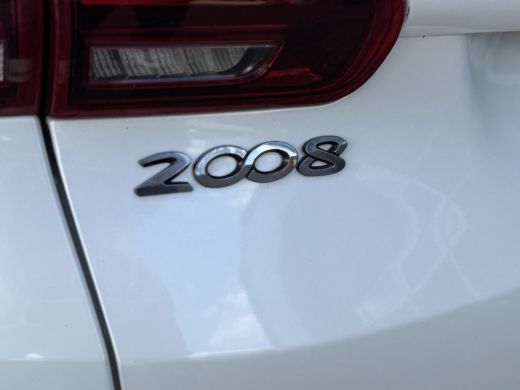 Peugeot 2008 1.2 PureTech GT-line | Achteruitrijcamera | Apple Carplay/Android Auto|telefoonintegratie premium... ActivLease financial lease