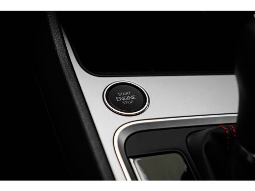 Seat Ateca FR Business Intense | Achteruitrijcamera | Airconditioning automatisch met 2-zone-temperatuurrege... ActivLease financial lease
