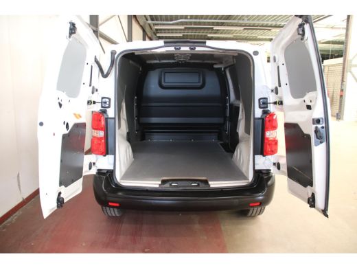 Toyota ProAce D-4D 145PK L2H1 LANG EURO 6 ActivLease financial lease
