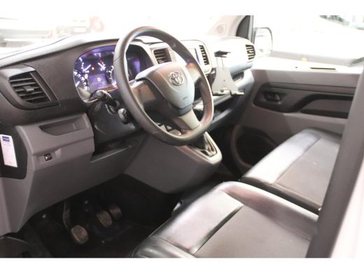 Toyota ProAce D-4D 145PK L2H1 LANG EURO 6 ActivLease financial lease