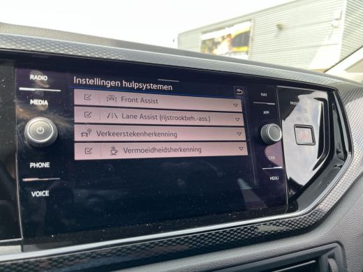 Volkswagen Polo 1.0 TSI Life | Automaat | 95Pk | A. Camera | Digital Dash | PDC | App- connect | ActivLease financial lease