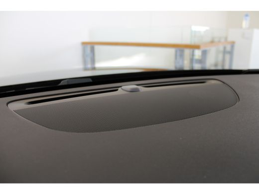 Volvo  V60 T6 350PK AWD Essential | Leer | Pilot Assist | BLIS | 19'' | Getint Glas  | Lendensteun | Park As... ActivLease financial lease