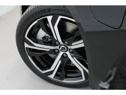 Volvo  V60 T6 350PK AWD Essential | Leer | Pilot Assist | BLIS | 19'' | Getint Glas  | Lendensteun | Park As... ActivLease financial lease