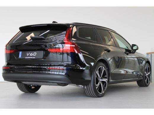 Volvo  V60 T6 350PK AWD Essential | Leer | Pilot Assist | BLIS | 19'' | Getint Glas  | Lendensteun | Park As... ActivLease financial lease