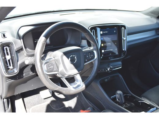 Volvo  XC40 P8 AWD R-Design | BLIS | Lane Assist | Google | ActivLease financial lease