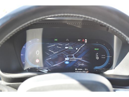 Volvo  XC40 P8 AWD R-Design | BLIS | Lane Assist | Google | ActivLease financial lease