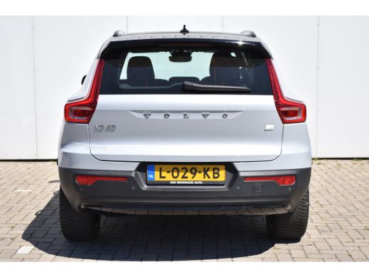 Volvo  XC40 P8 AWD R-Design | BLIS | Lane Assist | Google | ActivLease financial lease