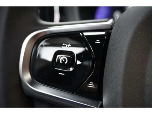 Volvo  XC60 T6 Plug-in hybrid AWD Plus Dark | Pano | Trekhaak | Elek.Stoel + Geheugen | ActivLease financial lease