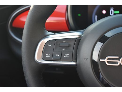 Fiat 600 Urban 54 kWh 3 Fase 156pk | Pack Comfort + Style | Navigatie | Dodehoek-Detectie | Keyless-Entry ... ActivLease financial lease