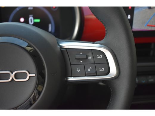 Fiat 600 Urban 54 kWh 3 Fase 156pk | Pack Comfort + Style | Navigatie | Dodehoek-Detectie | Keyless-Entry ... ActivLease financial lease