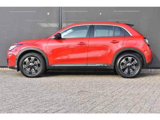 Fiat 600 Urban 54 kWh 3 Fase 156pk | Pack Comfort + Style | Navigatie | Dodehoek-Detectie | Keyless-Entry ... ActivLease financial lease