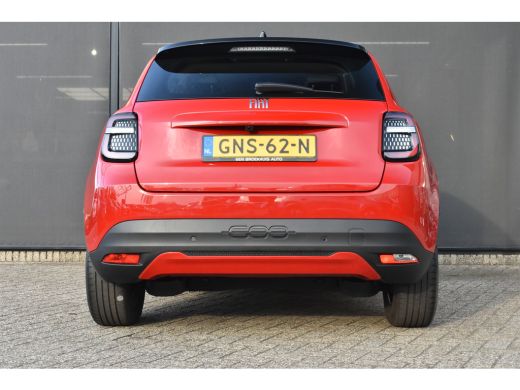 Fiat 600 Urban 54 kWh 3 Fase 156pk | Pack Comfort + Style | Navigatie | Dodehoek-Detectie | Keyless-Entry ... ActivLease financial lease