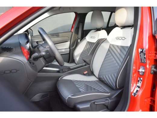 Fiat 600 Urban 54 kWh 3 Fase 156pk | Pack Comfort + Style | Navigatie | Dodehoek-Detectie | Keyless-Entry ... ActivLease financial lease