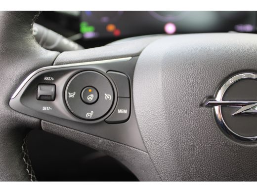 Opel Mokka Electric Level 3 50 kWh / Navigatie / Camera / Dodehoek / Stuur -en stoelverwarming / LED / Carplay / ECC / ActivLease financial lease
