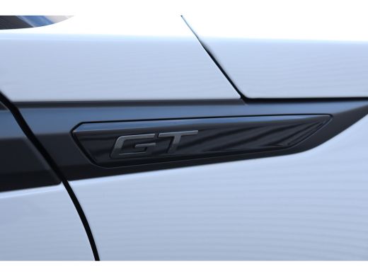 Peugeot 2008 1.2 PURETECH 130PK GT PACK AUTOMAAT / NAVI / LEDER / CLIMA / LED / PDC / 17" LMV / KEYLESS / ALCA... ActivLease financial lease