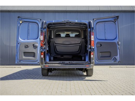 Renault Trafic 1.6 dCi | L2H1 | 5-Zits | Zijschuifdeur R+L | LED | Navi | Airco | Cruise | PDC | Euro 6 ActivLease financial lease