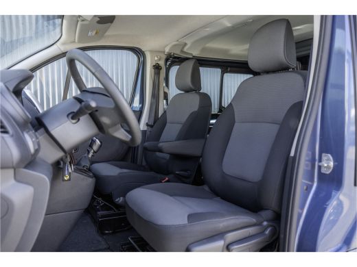 Renault Trafic 1.6 dCi | L2H1 | 5-Zits | Zijschuifdeur R+L | LED | Navi | Airco | Cruise | PDC | Euro 6 ActivLease financial lease