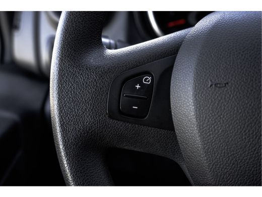 Renault Trafic 1.6 dCi | L2H1 | 5-Zits | Zijschuifdeur R+L | LED | Navi | Airco | Cruise | PDC | Euro 6 ActivLease financial lease