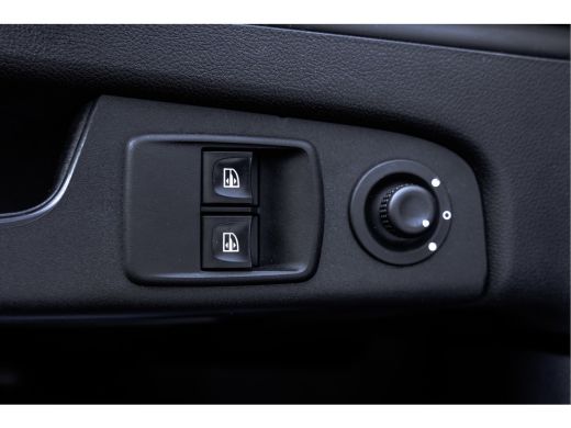 Renault Trafic 1.6 dCi | L2H1 | 5-Zits | Zijschuifdeur R+L | LED | Navi | Airco | Cruise | PDC | Euro 6 ActivLease financial lease