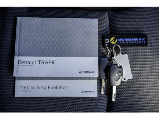 Renault Trafic 1.6 dCi | L2H1 | 5-Zits | Zijschuifdeur R+L | LED | Navi | Airco | Cruise | PDC | Euro 6 ActivLease financial lease