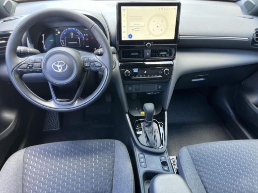 Toyota Yaris Cross 1.5 Hybrid 115 Dynamic | Comfort Pack | Shimmering silver metallic | Nieuw uit voorraad leverbaar | ActivLease financial lease