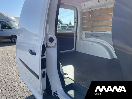 Volkswagen Caddy 1.2TSI 4 Cilinder L1H1 Benzine BMT Trendline Airco Trekhaak ActivLease financial lease