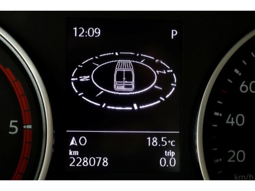 Volkswagen Crafter 35 2.0 TDI 177pk E6 DSG-Automaat L4H3 (L3H2) Highline ACC/LED/Camera 12-2017 ActivLease financial lease