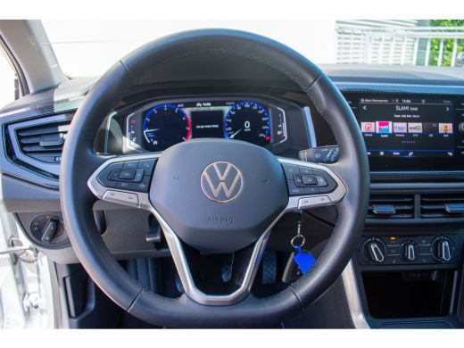 Volkswagen Polo 1.0 TSI Style -Navi-Camera-Carplay-Stoelverwarming- ActivLease financial lease