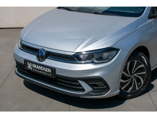 Volkswagen Polo 1.0 TSI Style -Navi-Camera-Carplay-Stoelverwarming- ActivLease financial lease