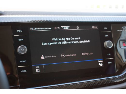 Volkswagen Polo 1.0 TSI Style -Navi-Camera-Carplay-Stoelverwarming- ActivLease financial lease