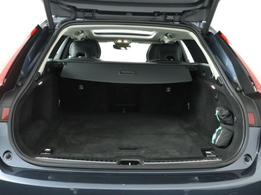 Volvo  V90 T6 AWD Ultra Dark | Head-up Display | Stuur + Stoelverwarming | Harman & Kardon | Keyless | Adapt... ActivLease financial lease