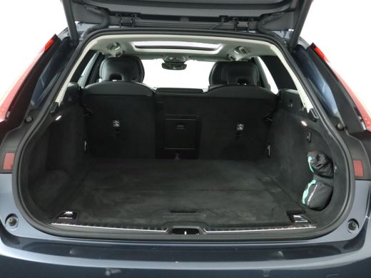 Volvo  V90 T6 AWD Ultra Dark | Head-up Display | Stuur + Stoelverwarming | Harman & Kardon | Keyless | Adapt... ActivLease financial lease