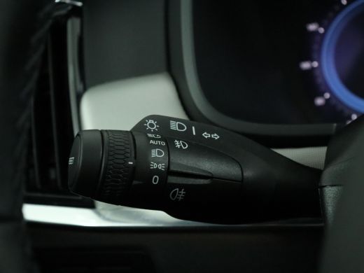 Volvo  V90 T6 AWD Ultra Dark | Head-up Display | Stuur + Stoelverwarming | Harman & Kardon | Keyless | Adapt... ActivLease financial lease