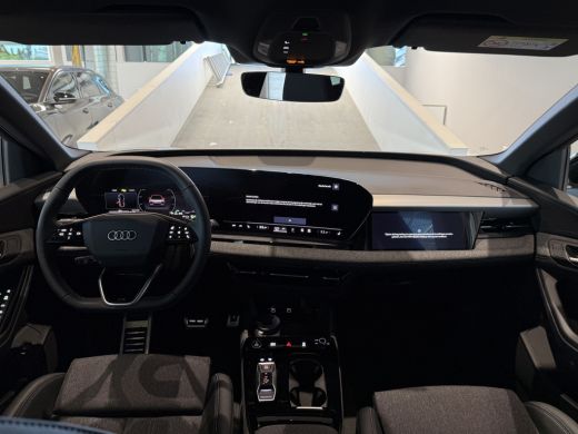 Audi Q6 e-tron S edition 83 kWh 252 pk Tech pro | Privacy glas ActivLease financial lease