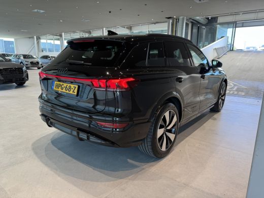 Audi Q6 e-tron S edition 83 kWh 252 pk Tech pro | Privacy glas ActivLease financial lease