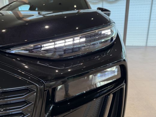 Audi Q6 e-tron S edition 83 kWh 252 pk Tech pro | Privacy glas ActivLease financial lease