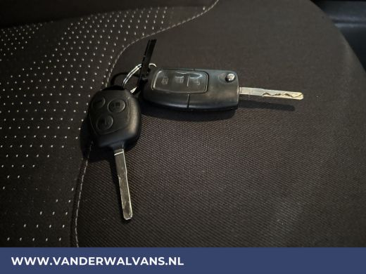 Ford Transit Courier 1.5 TDCI L1H1 Euro6 Airco | Navigatie | Cruisecontrol | Stoelverwarming | Verwarmde Voorruit, Par... ActivLease financial lease