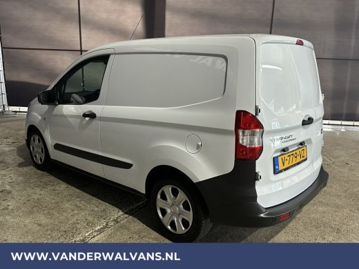 Ford Transit Courier 1.5 TDCI L1H1 Euro6 Airco | Navigatie | Cruisecontrol | Stoelverwarming | Verwarmde Voorruit, Par... ActivLease financial lease