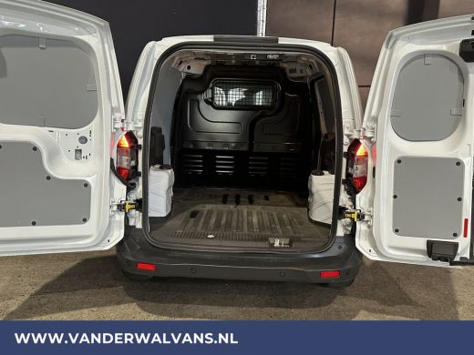 Ford Transit Courier 1.5 TDCI L1H1 Euro6 Airco | Navigatie | Cruisecontrol | Stoelverwarming | Verwarmde Voorruit, Par... ActivLease financial lease